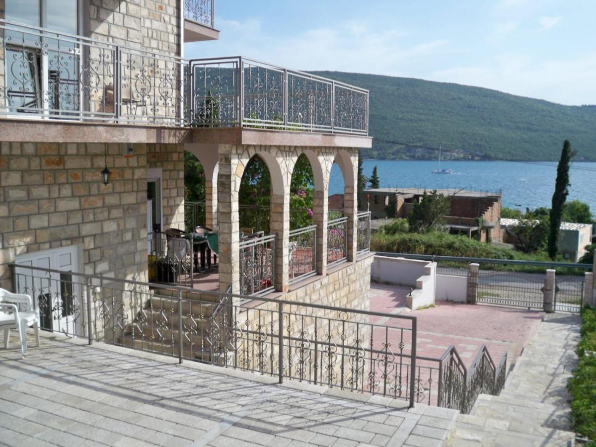 Vila Corovic Kumbor Exteriör bild
