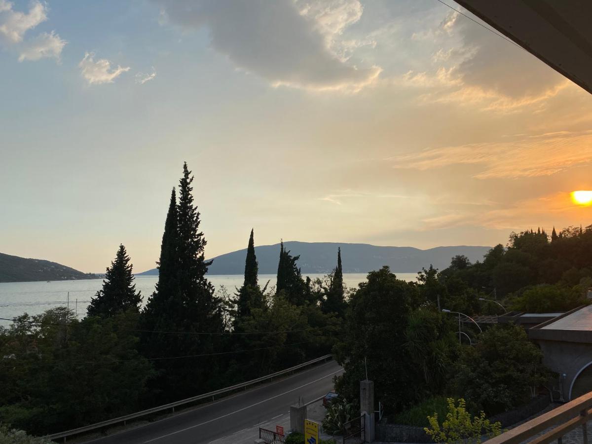Vila Corovic Kumbor Rum bild