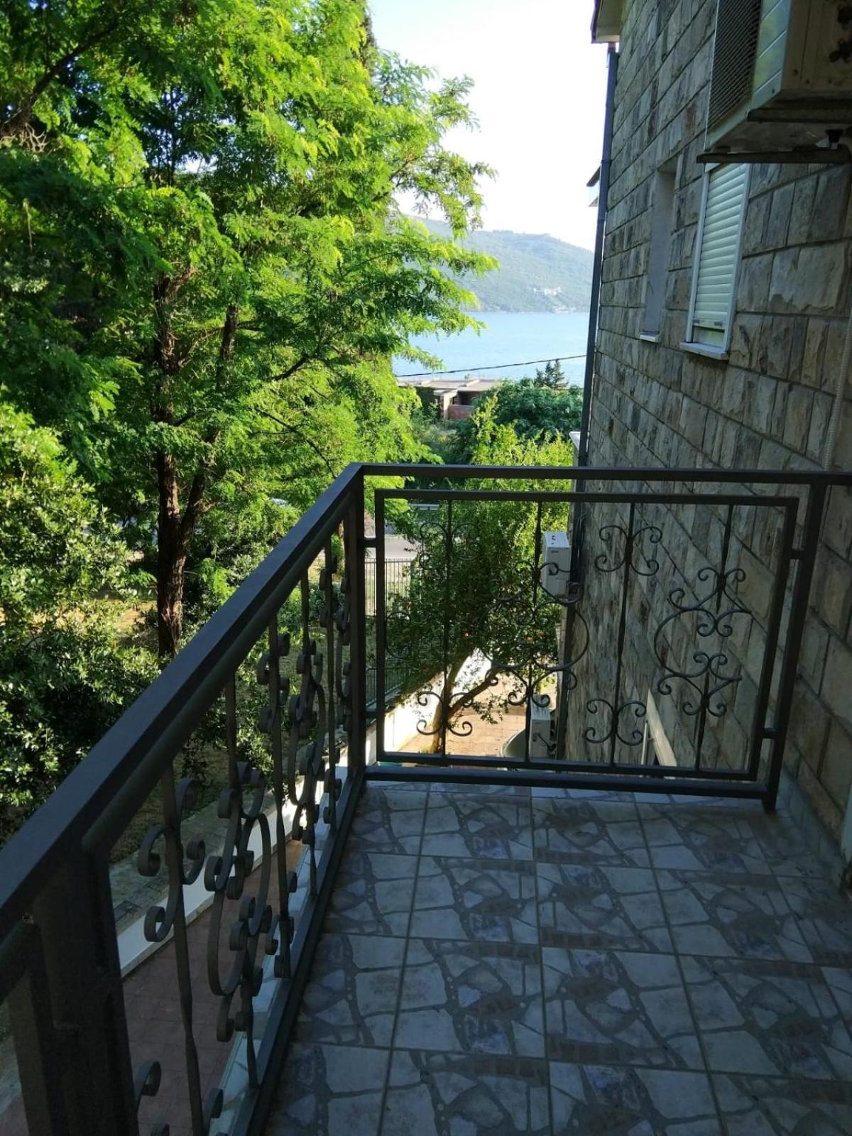 Vila Corovic Kumbor Rum bild